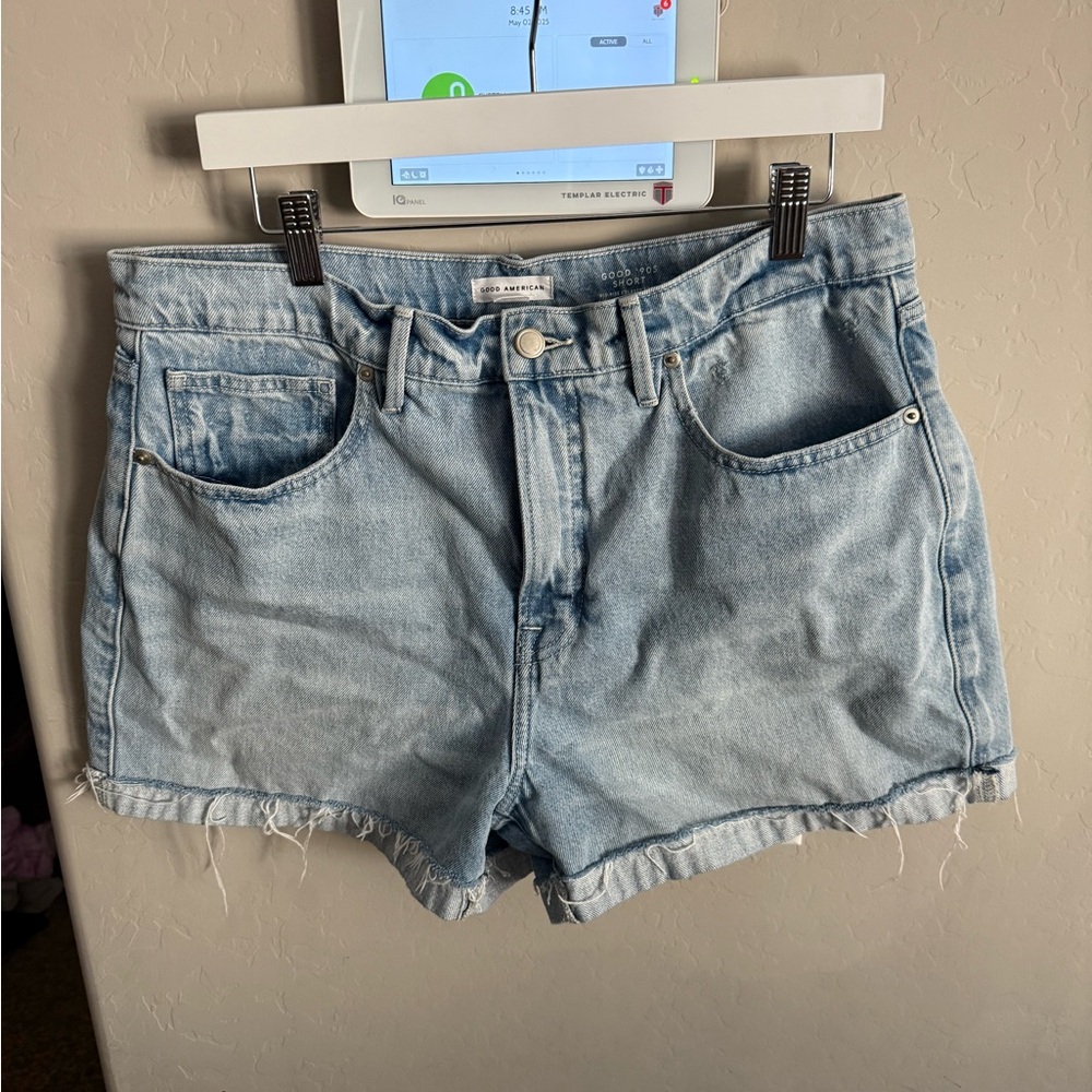 Good American 90’s shorts